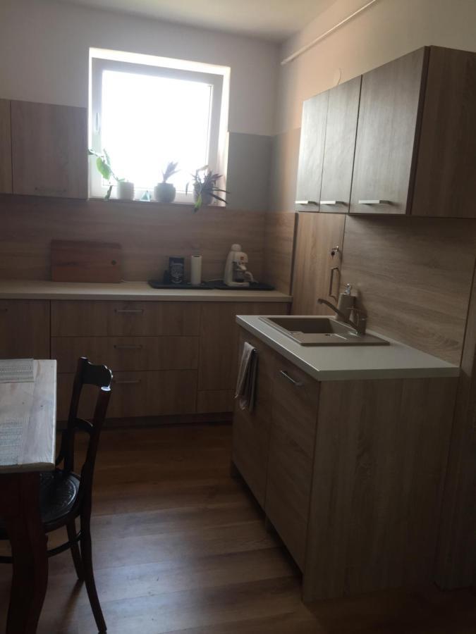 Deli Oldal Vendeghaz Appartement Eger Buitenkant foto
